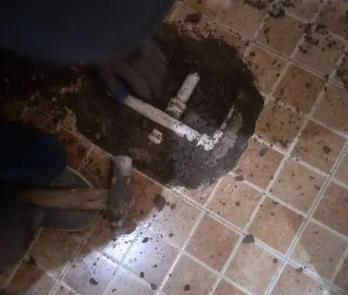 向阳卫生间漏水维修公司为您分享下卫生间渗水如何处理及注意事项